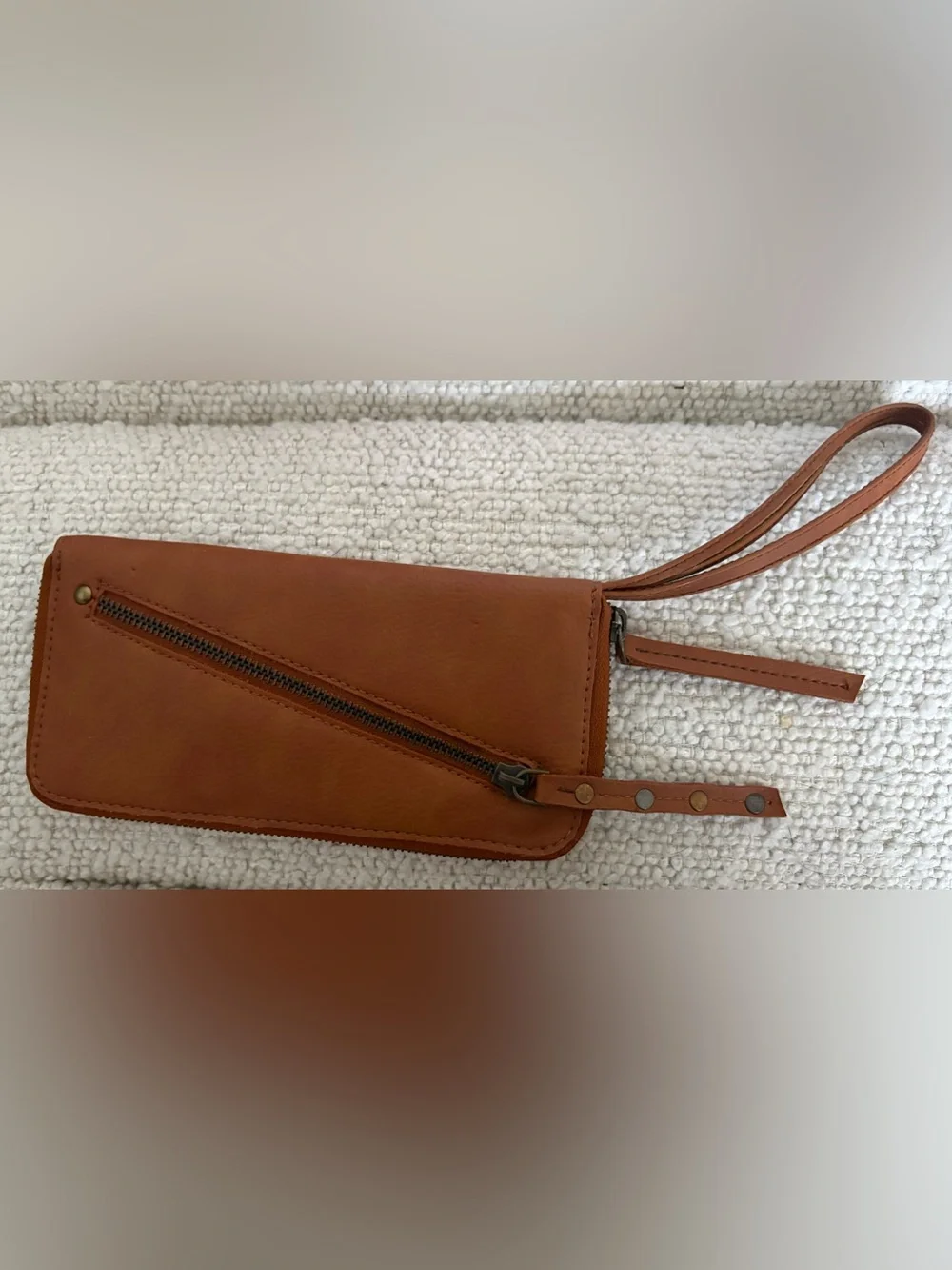 Free People Distressed Vegan Leather Zip Around Wristlet Wallet | Brown/Cognac